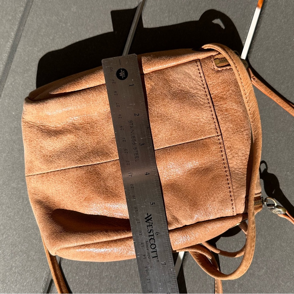 HOBO Tan Leather Crossbody Bag - Picture 5 of 5